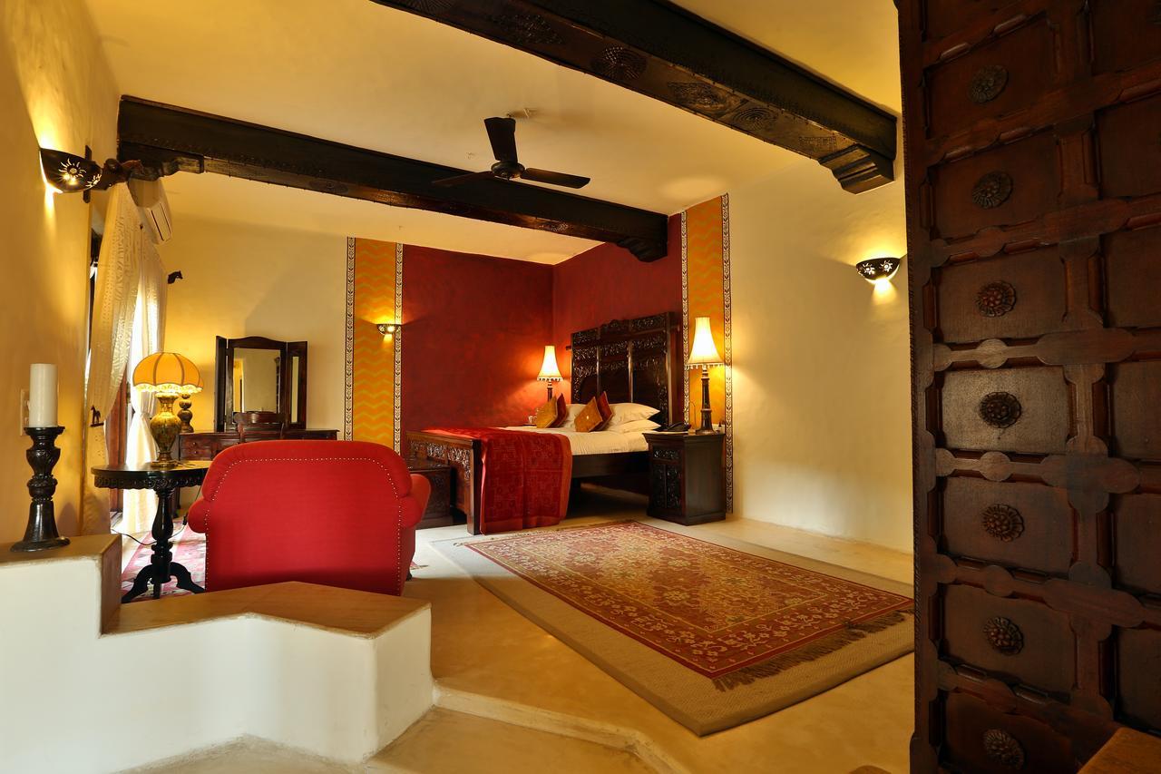 Mihir Garh Hotel Rohat Buitenkant foto